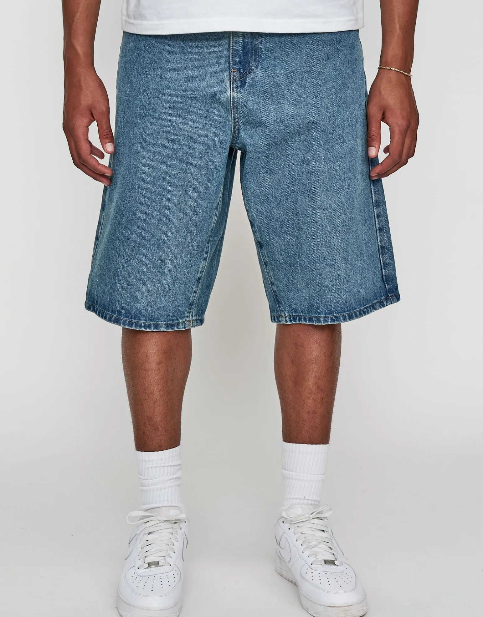 Vices Embroidered Baggy Fit Jorts in Vintage Mid Blue