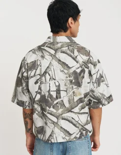 Vultures Foliage Cropped Zip Up Shirt in Grey Camo