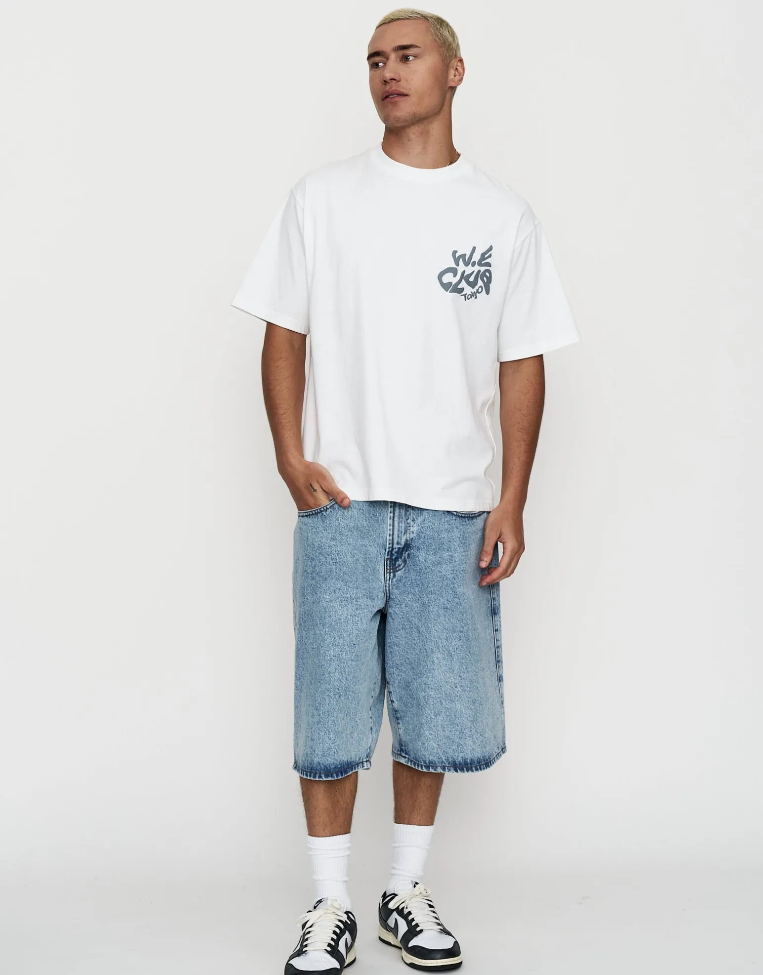 Weekend Club International Relaxed Fit T Shirt in Slate