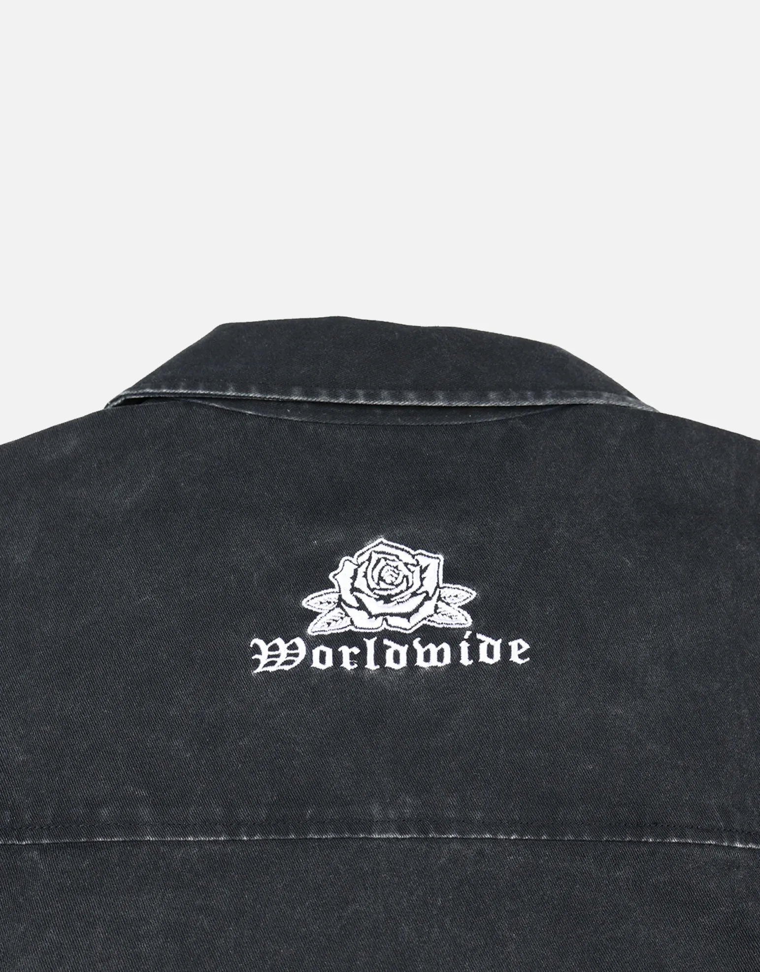 Worldwide Cropped Short Sleeve Shirt in Black
